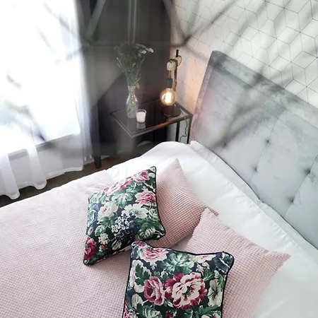 Апартаменты Vizzit Us Premium